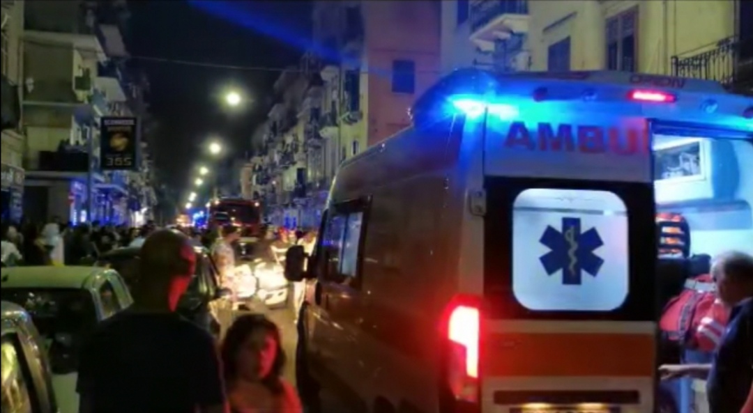 Grave incidente stradale in via Perez, paura a Palermo