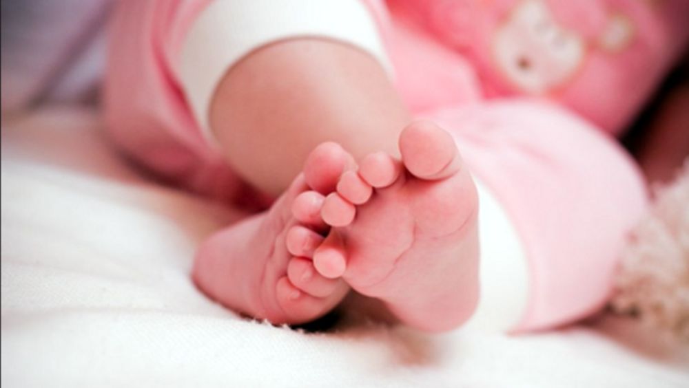 Bimba cade con la bici batte la testa, gravissima in ospedale