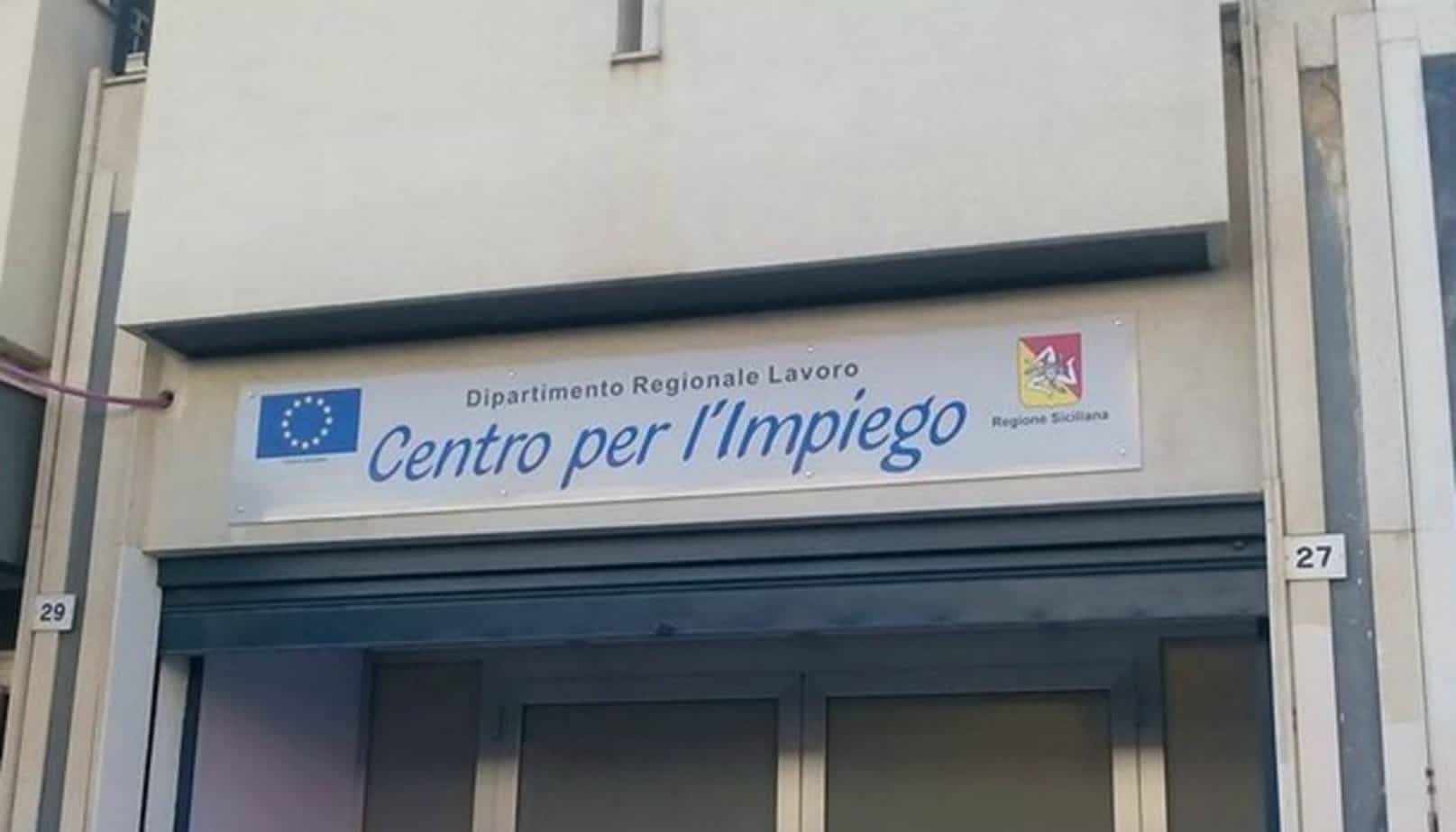 Incubo Covid al Centro per l'impiego, dipendente positivo