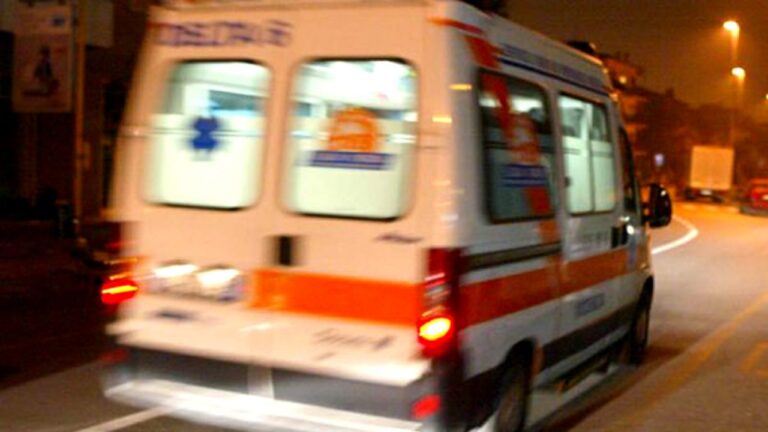 Tragedia a Monreale, uomo vola terzo piano: ricoverato a Villa Sofia