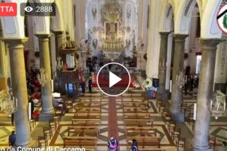 Il funerale di Roberta Siragusa, la Sicilia si stringe attorno a Caccamo LA DIRETTA