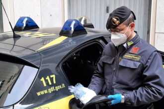 Al controllo anti Covid sorpreso con 400 Grammi di cocaina, arrestato