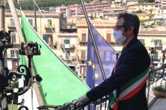 A Monreale un albero per ogni vittima, il sindaco: "Fidiamoci della scienza"