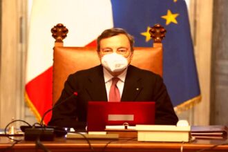 Nuove restrizioni in arrivo, coprifuoco alle 19 e lockdown nei weekend