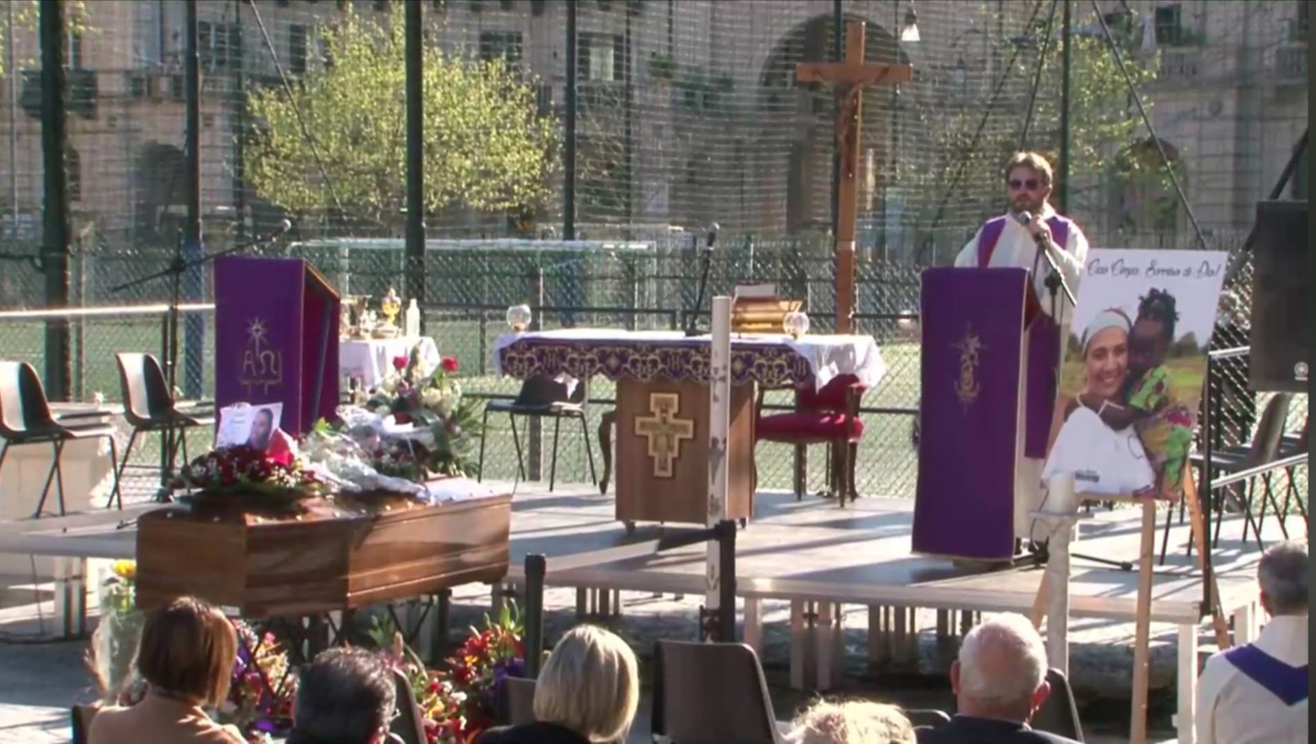 Dolore a Palermo, lacrime al funerale di Cinzia Pennino