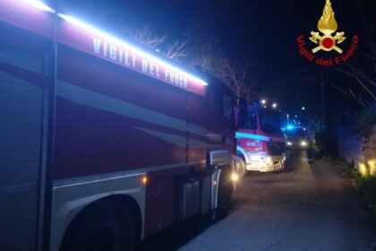 Monreale, minorenni accendono Vampa dentro il cinema, indagano i Carabinieri