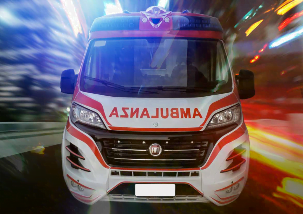 Cade dalla finestra della classe, studentessa grave in ospedale