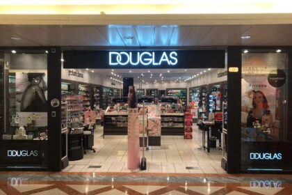 Douglas chiude 128 negozi, dramma lavorativo per 50 siciliani