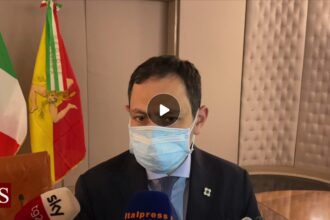 Morti sospette dopo dose AstraZeneca, ispettori in Sicilia (VIDEO)