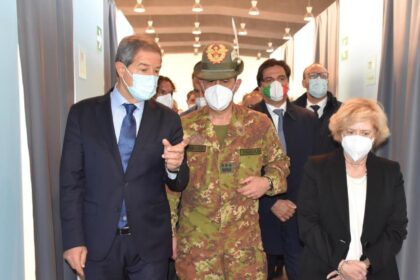 Appello di Musumeci al Commissario Figliuolo "AstraZeneca anche a under60"