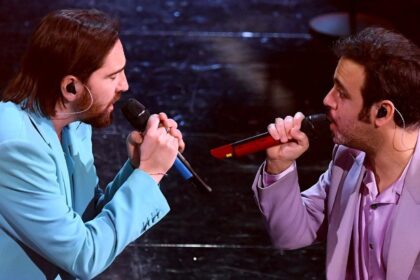 I siciliani Colapesce e Dimartino trionfano, “Musica leggerissima” doppio platino