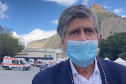 Vola da Roma a Palermo per il vaccino, Giuseppe Rocchia sceglie la Sicilia (VIDEO)