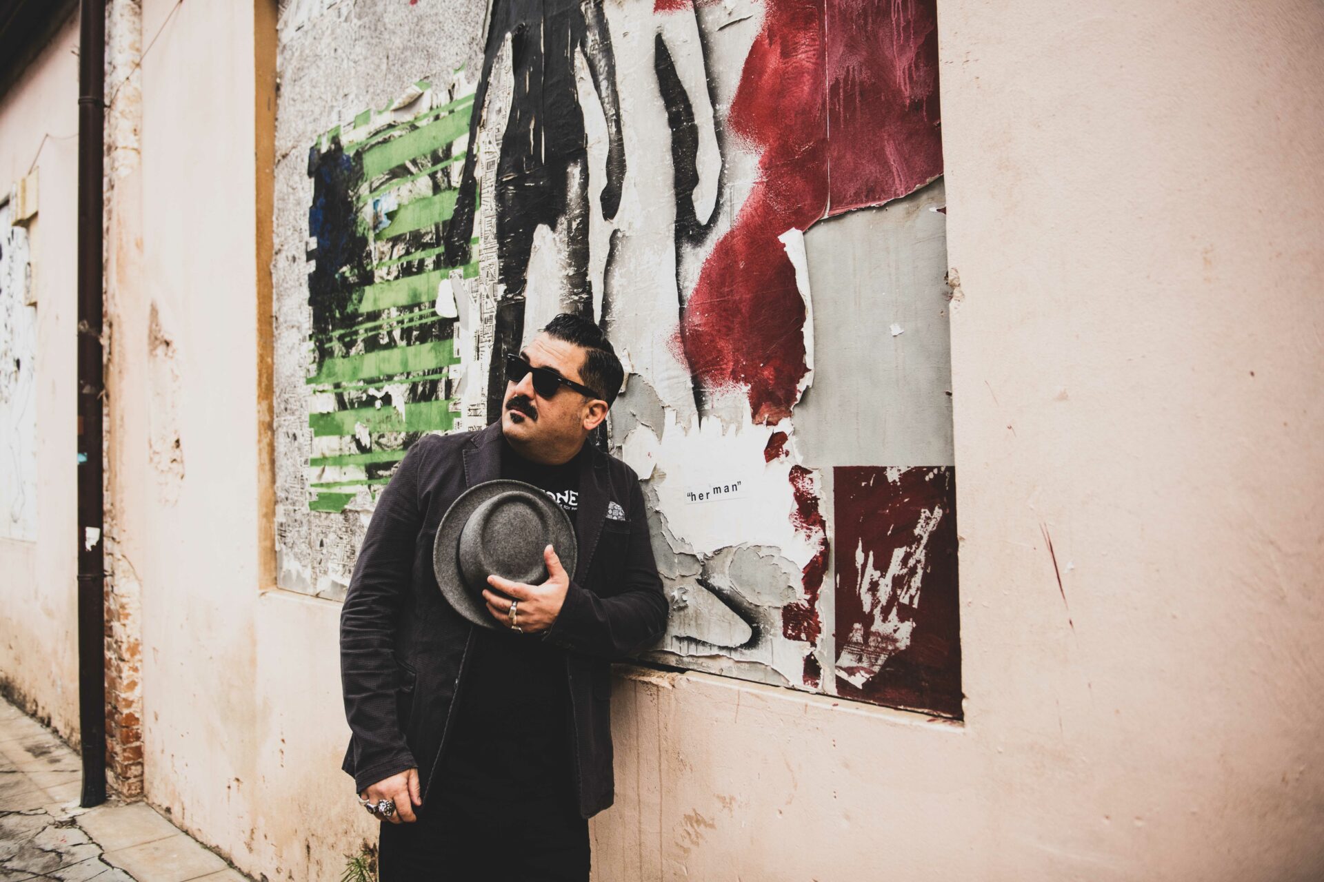 Artisti siciliani intonano il canto della rinascita, da Roy Paci ai La Rappresentante di Lista (VIDEO)