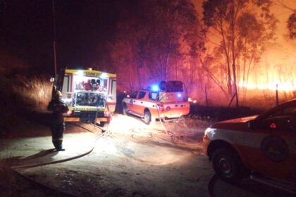 La Sicilia nella morsa di caldo e incendi, assediati i campi di grano
