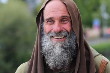 Addio di Biagio Conte, "Questa società è malata"