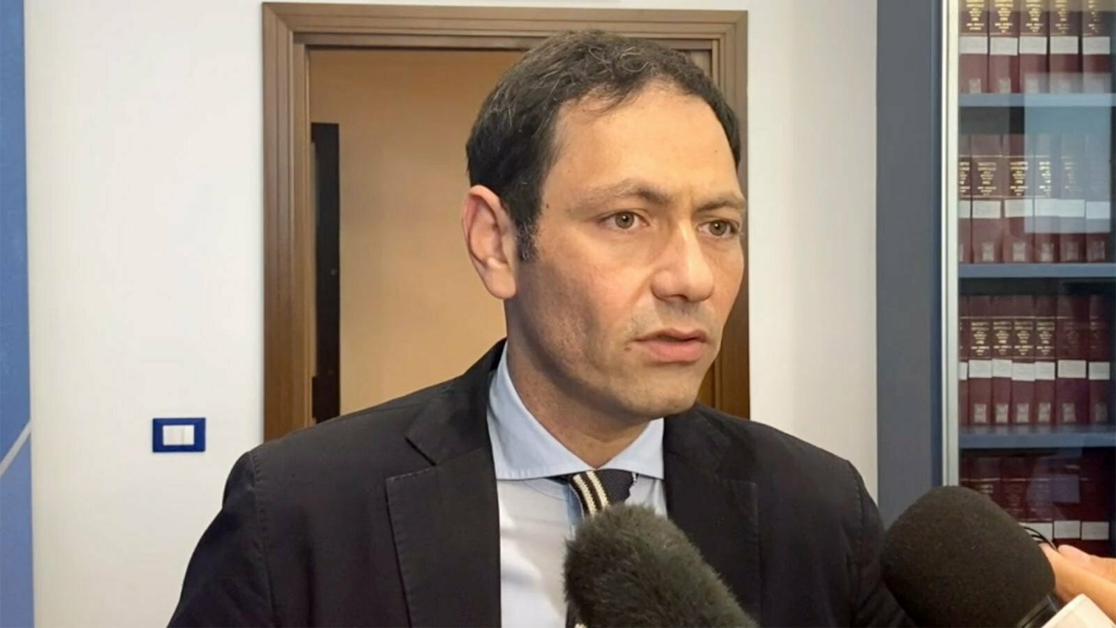 Sicilia zona gialla, Regione tratta per evitare chiusure e restrizioni