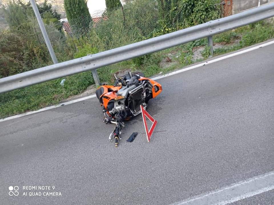 Monreale, grave schianto moto