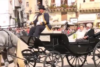 Matrimonio fiabesco a Monreale tra lady Charlotte e Don Jaime di Borbone (FOTO)