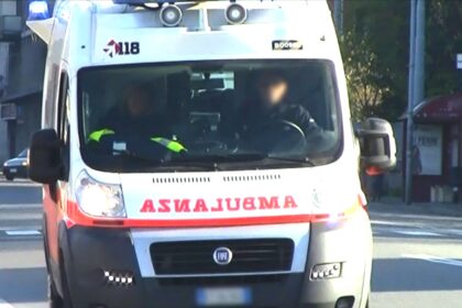 Mano schiacciata tra i macchinari, incidente sul lavoro a Palermo