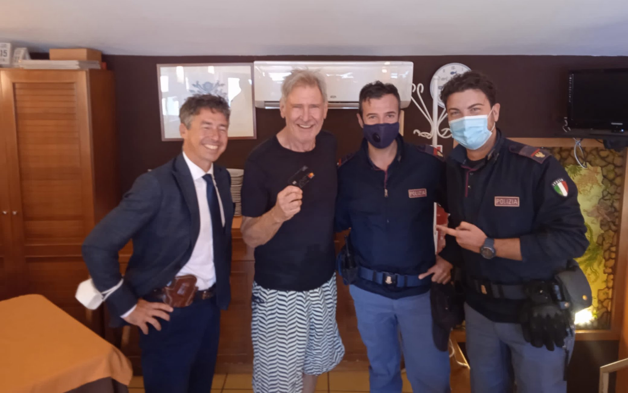 Harrison Ford perde la carta di credito a Mondello e accade l'inaspettato