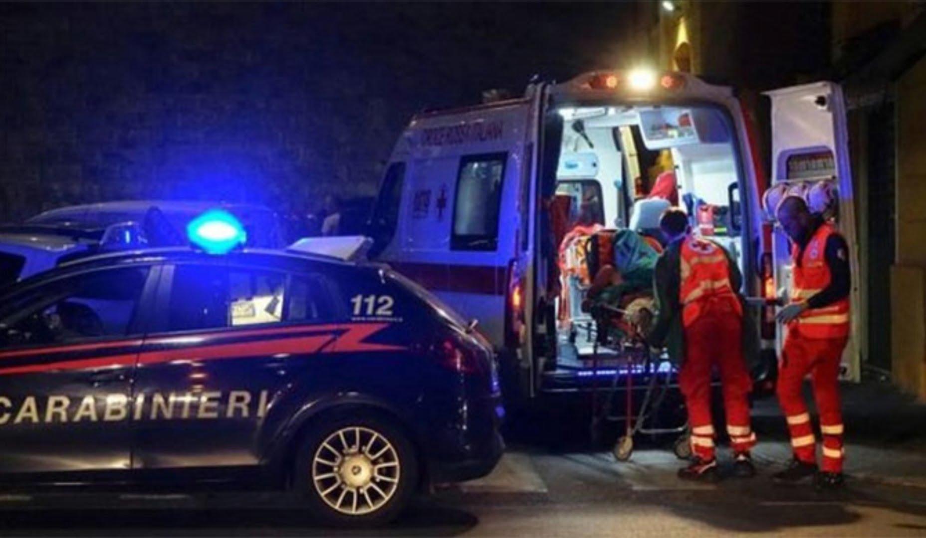 Auto contro guardrail a Triscina, muore una donna, ferito il marito