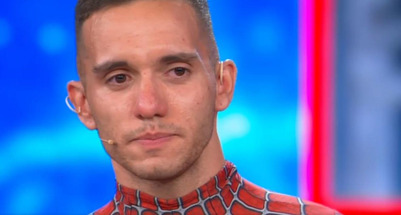 Lo Spiderman "siciliano" dei bambini commuove a Tu si que vales ed è standing ovation