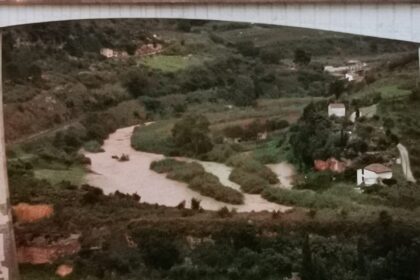 Esonda il San Bartolomeo e strade come fiumi, appello dei sindaci, "Non uscite da casa"