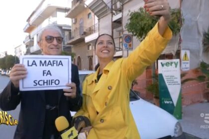 A San Giuseppe Jato la mafia fa schifo, selfie contro cosa nostra