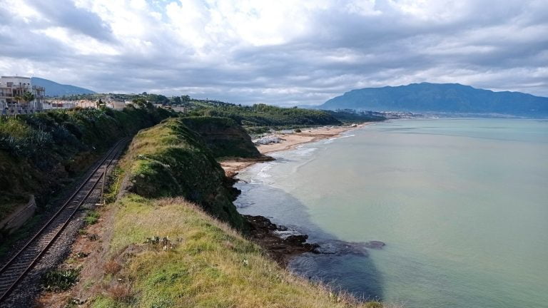 Spiagge a misura di bimbo, la Sicilia conquista 19 Bandiere verdi 2026: l'elenco completo