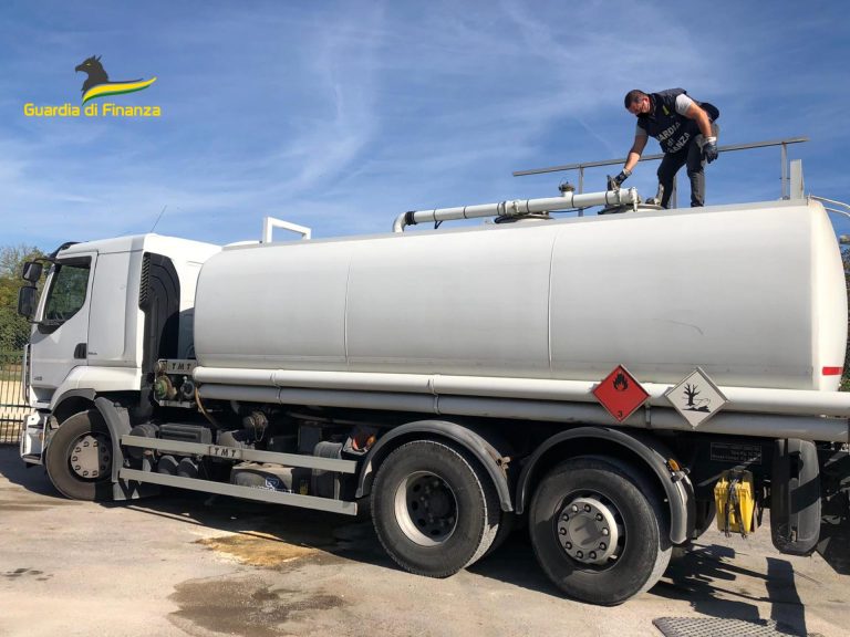 15032022 061249 GdF Pescara carburanti