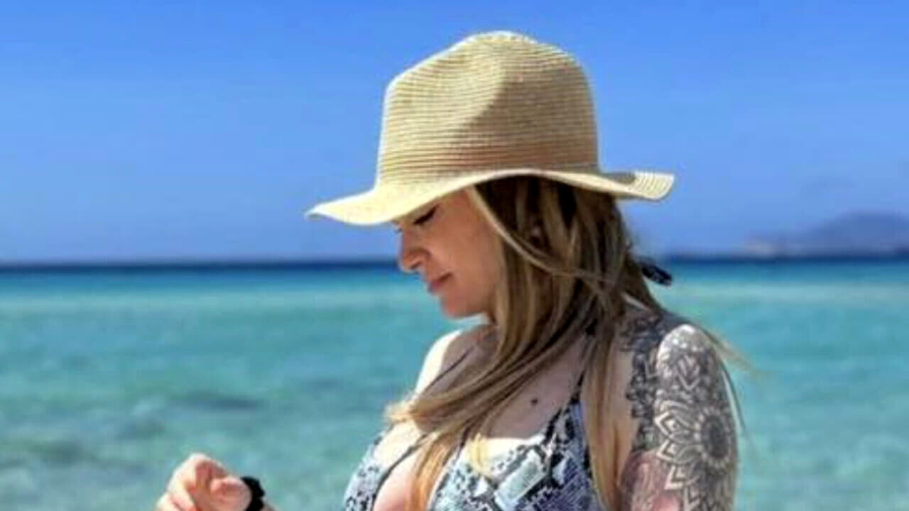 Giulia Tramontano trovata morta, era incinta: uccisa dal fidanzato Il corpo senza vita di Giulia Tramontano, 29 anni e incinta di 7 mesi, è stato ritrovato poco dopo la mezzanotte in un'area verde abbandonata a Senago, nel Milanese. La scomparsa della giovane era stata denunciata domenica 28 maggio dal fidanzato convivente, Alessandro Impagnatiello, che ha poi confessato di averla uccisa.