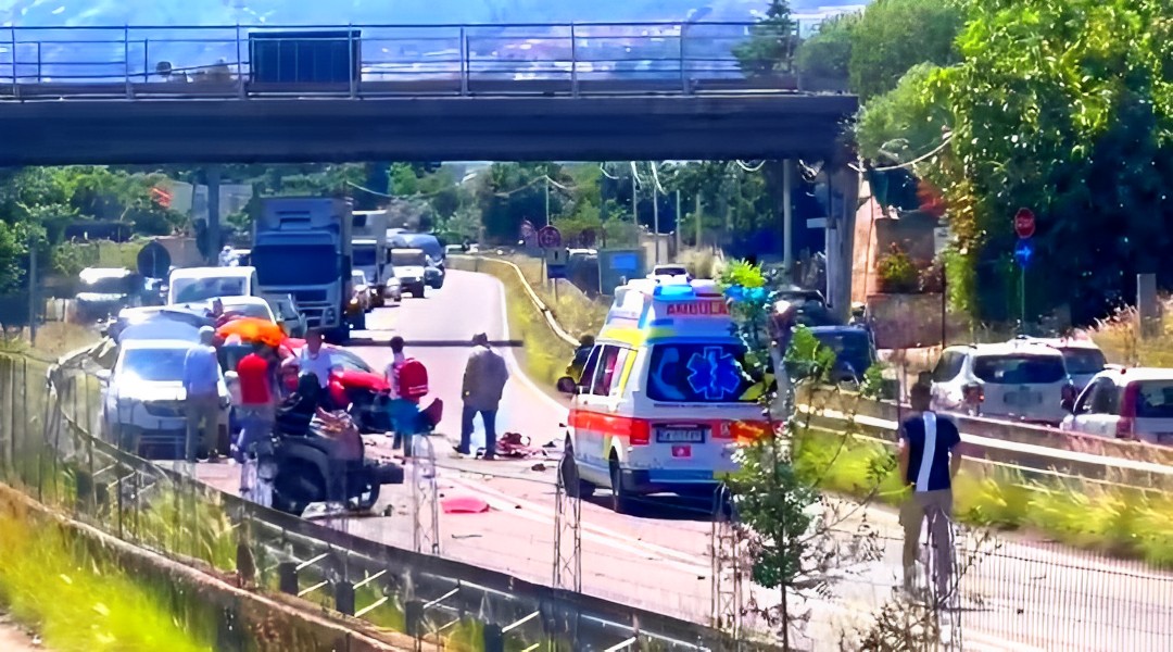 Una immagine dalla Palermo-Sciacca dove si è verificato il grave incidente stradale