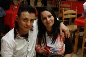 La figlia diciassettenne complice nella mattanza di madre e fratelli