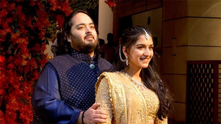anant ambani and radhika merchant 1716818898