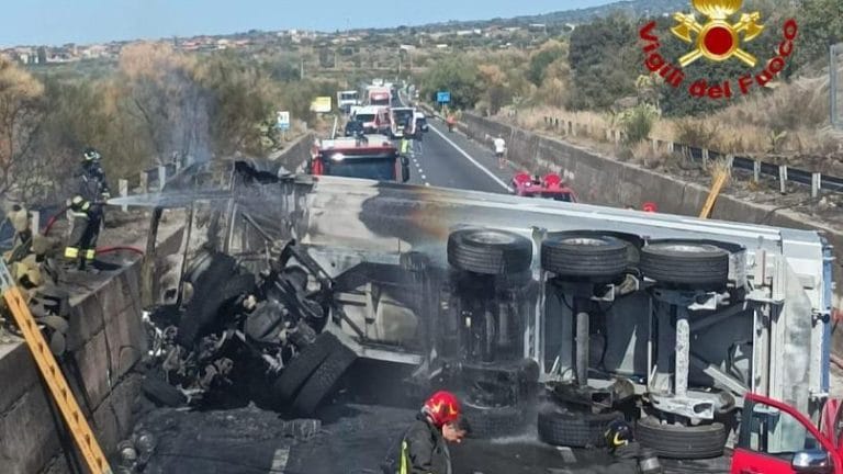 1728298689184 incidente catania
