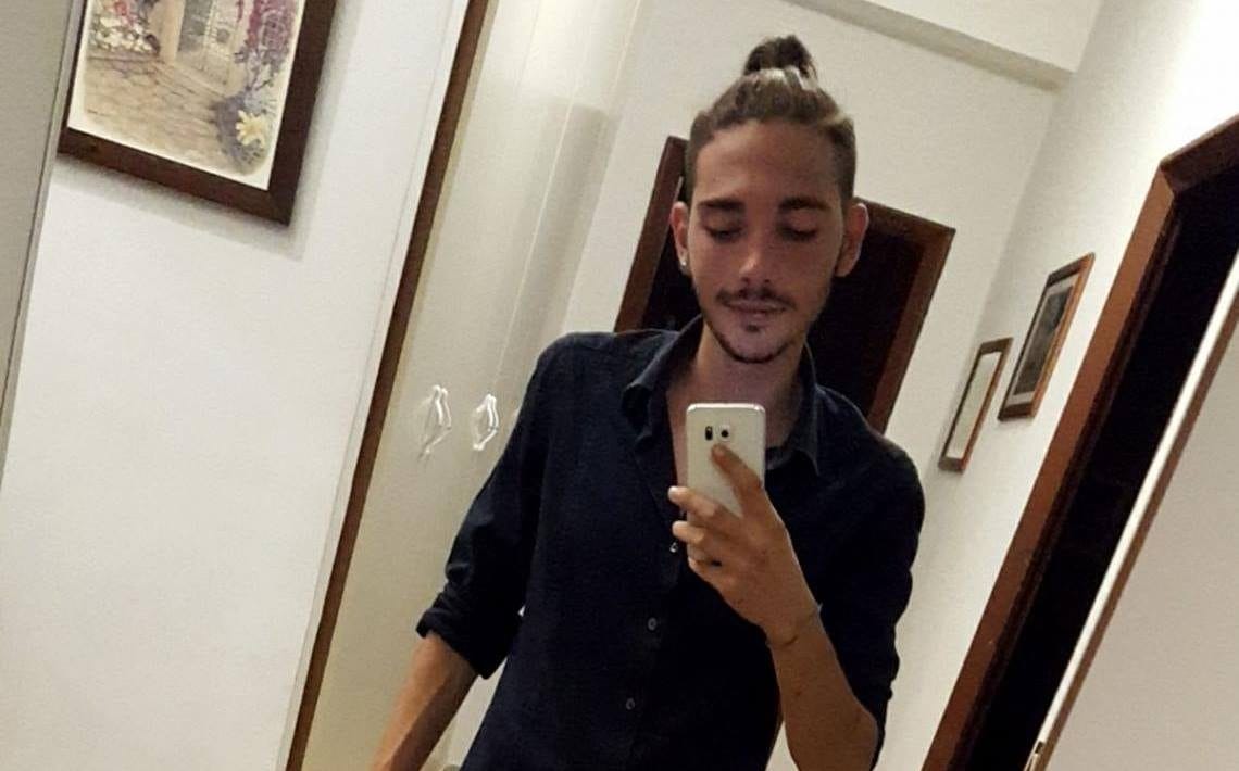 Il funerale di Emanuele Favaloro, bravo papà e sorriso contagioso: Pioppo e Monreale in lacrime 2 emanuele favaloro incidente mortale monreale pioppo e1730792620315