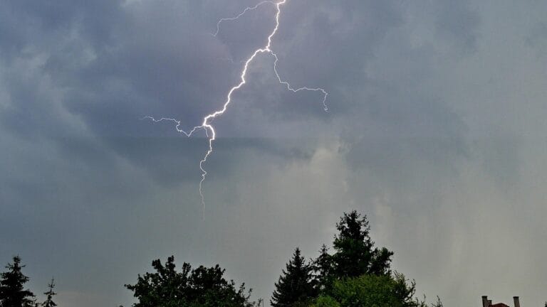 storm 3630706 1280