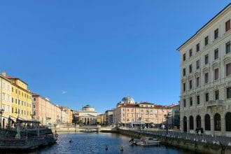 Trieste guida la classifica delle città con maggiore offerta ricreativa e culturale. Il Sud, invece, si conferma la zona più calorosa d’Italia, grazie a Palermo e Napoli