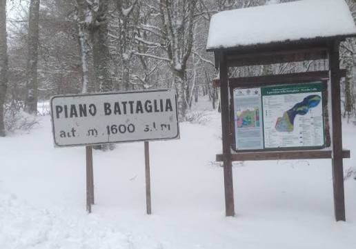 Piano Battaglia diventa una fiaba: è arrivata la prima neve del 2026 (e ci sono già le ciaspolate)