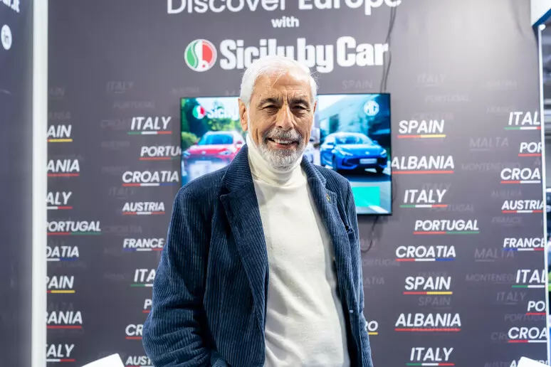 Incendio doloso al parcheggio di Sicily by Car, Dragotto: «Ripresi tre giovani dalle telecamere» 2 615ad686160c1864da03ca9a7be710e7