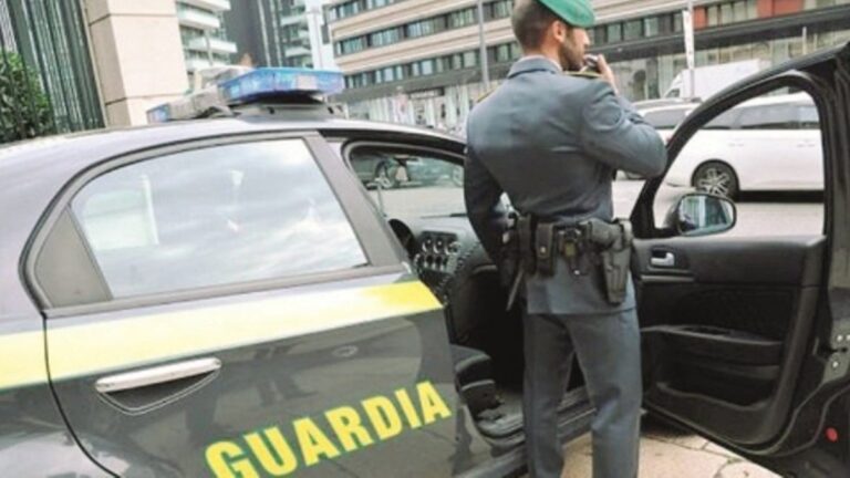 Misilmeri, sequestrate 3 mila mascherine dalla Guardia di Finanza (VIDEO)