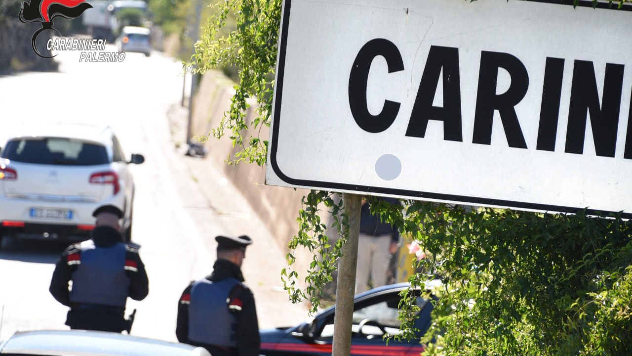 furti di auto e moto tra carini capaci e balestrate tre giovani in manette traditi dal gps