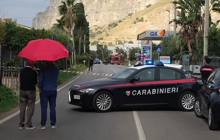 Allarme bomba a Capaci